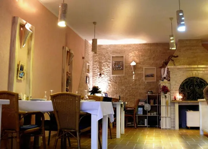 In With Seaview, Terrace, Air Condition, Wifi 公寓 特罗吉尔