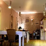 In With Seaview, Terrace, Air Condition, Wifi Apartman Trogir