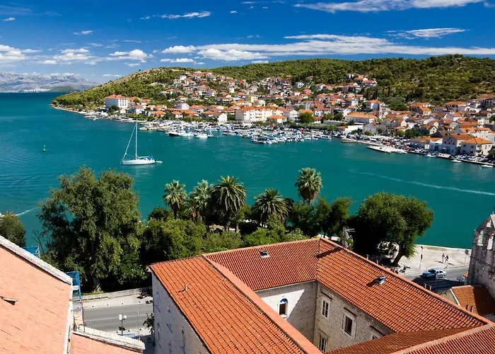 In With Seaview, Terrace, Air Condition, Wifi * Trogir